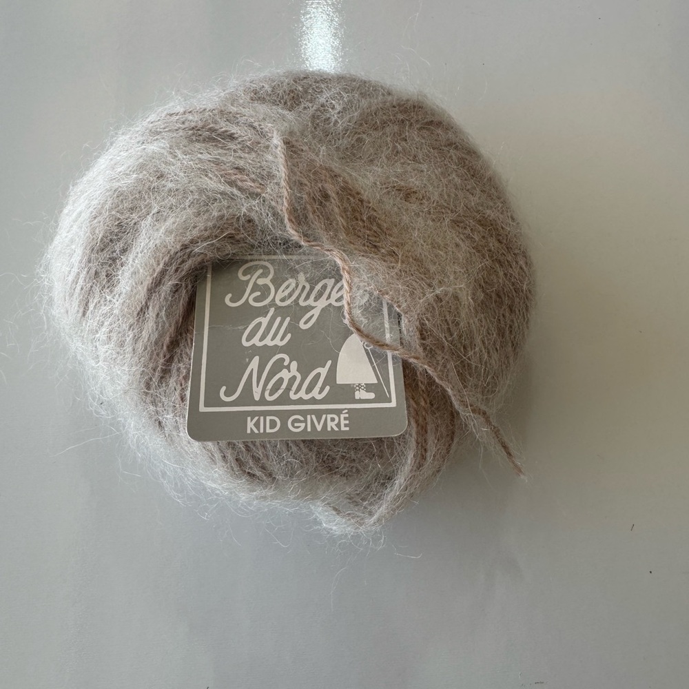 Berger du Nord Kid Givré Yarn Mohair NEW 40 gram 95 yards